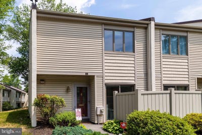 /international/us/66-twin-brooks-drive-willow-grove-pa-110100589454/