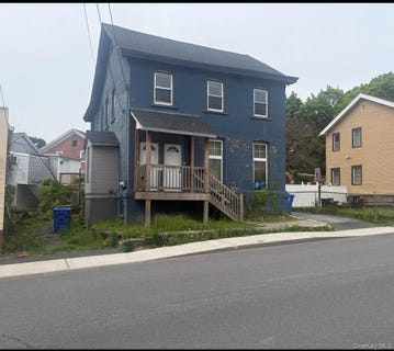 /international/us/8-roberts-street-middletown-ny-110107959420/