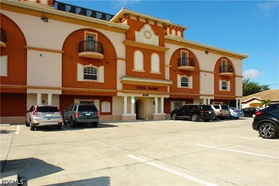 /international/us/4645-se-11th-place-cape-coral-fl-110108585370/