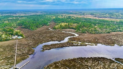 /international/us/tract-1-us-17-highway-waverly-ga-110108352103/