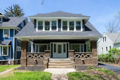 /international/us/3081-e-derbyshire-road-cleveland-heights-oh-110099153827/