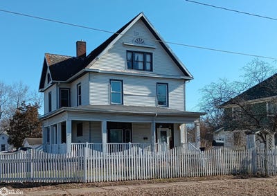 /international/us/180-n-ward-street-ottumwa-ia-110105000641/