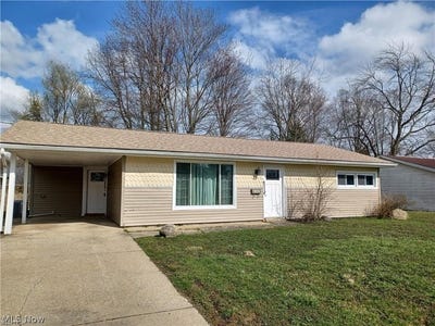 /international/us/2443-amberly-drive-youngstown-oh-110107853079/