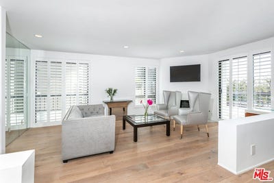 /international/us/9033-vista-grande-st-west-hollywood-ca-110108955396/