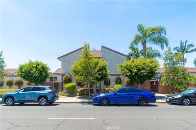 /international/us/2231-santa-fe-long-beach-ca-110108548294/
