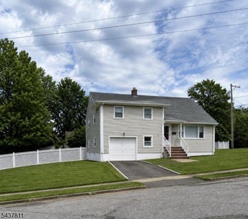 /international/us/6-dwight-ter-clifton-city-nj-110108605565/