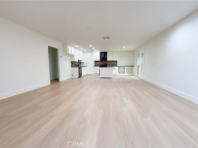 /international/us/23356-via-san-miguel-aliso-viejo-ca-110100119417/