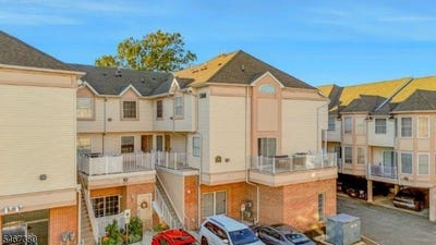 /international/us/131-adamecs-way-south-amboy-city-nj-110120538012/