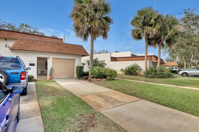 /international/us/2574-demaret-drive-titusville-fl-110104879761/