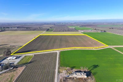 /international/us/elder-avenue-hanford-ca-110108060371/