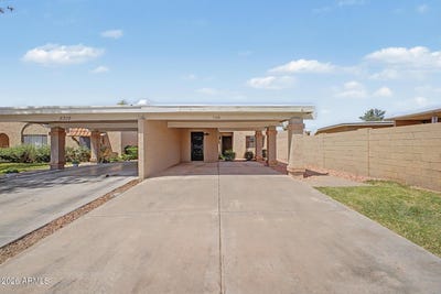 /international/us/5308-s-la-rosa-drive-tempe-az-110105751487/