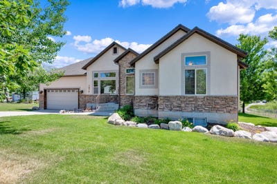 /international/us/3674-n-willow-brooke-ln-eden-ut-110106501201/