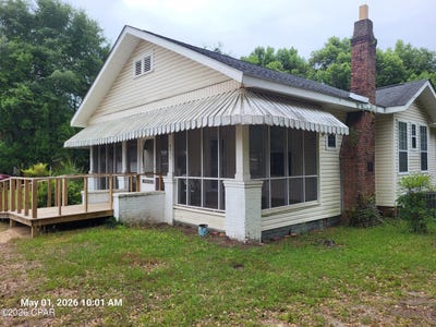 /international/us/8047-old-spanish-trail-sneads-fl-110107719901/