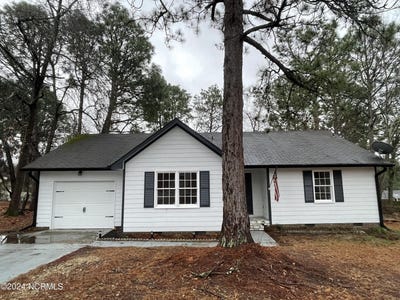 /international/us/3332-redfox-road-spring-lake-nc-110108078496/
