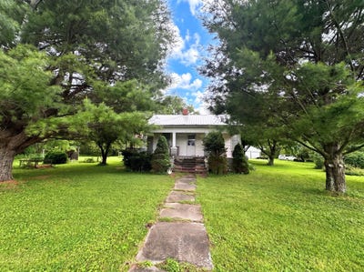 /international/us/5350-old-highway-50-flora-il-110108413539/