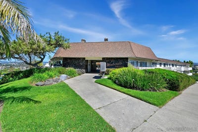 /international/us/806-e-4th-ave-escondido-ca-110106338530/