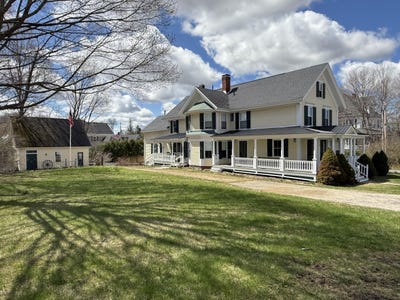 /international/us/129-main-street-houlton-me-110107830691/