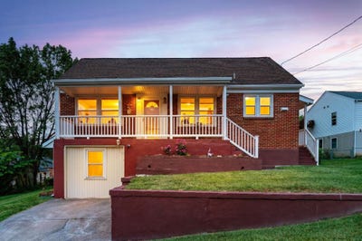 /international/us/708-mason-st-staunton-va-110108533256/