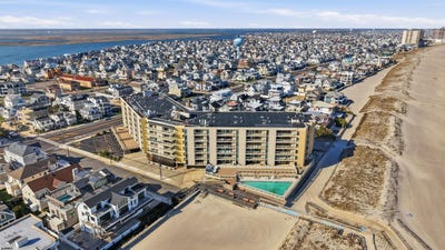 /international/us/2700-atlantic-ave-longport-nj-110108331923/