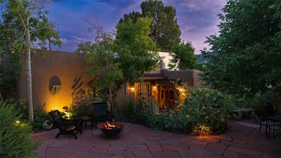 /international/us/20-valerio-ranchos-de-taos-nm-110101065337/