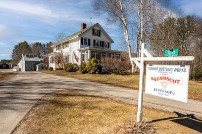 /international/us/120-exeter-road-newfields-nh-110106587812/
