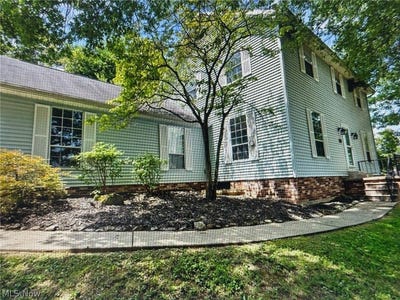 /international/us/350-w-wildwood-drive-parkersburg-wv-110106260652/