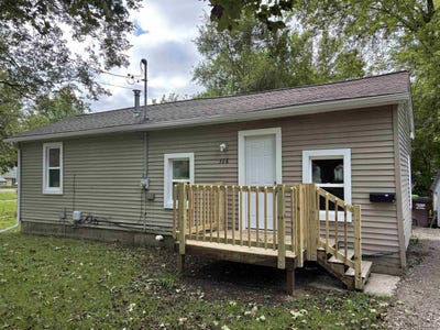 /international/us/328-bristol-street-adrian-mi-110119968976/