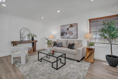 /international/us/26338-hickory-ave-hayward-ca-110107396036/