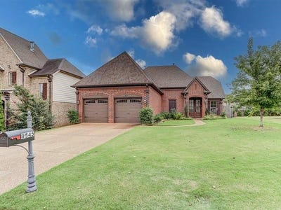 /international/us/8545-woodland-rose-cir-memphis-tn-110106757060/