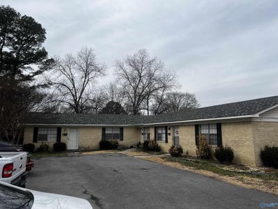 /international/us/707-barkley-street-hartselle-al-110106766473/