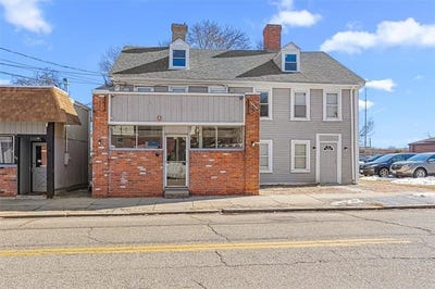 /international/us/57-n-main-st-woonsocket-ri-110106603770/