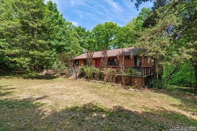 /international/us/112-poplar-creek-road-bracey-va-110107487662/