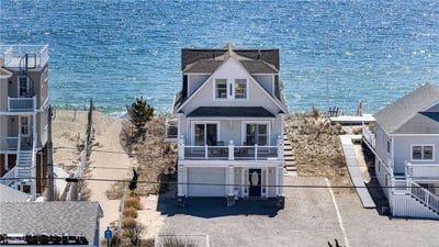 /international/us/399-atlantic-avenue-westerly-ri-110107207280/