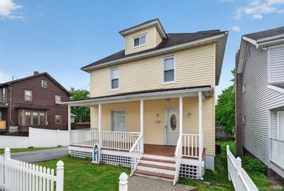 /international/us/120-prospect-avenue-middletown-ny-110108178255/