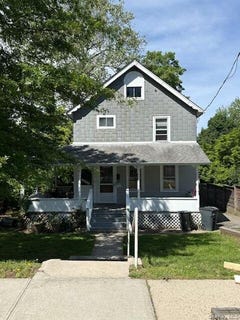 /international/us/223-park-avenue-huntington-ny-110108294967/