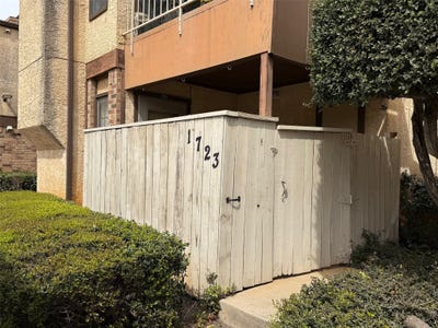 /international/us/1723-crest-grove-drive-arlington-tx-110106703046/