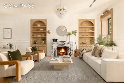 /international/us/37-decatur-street-brooklyn-ny-110109004094/