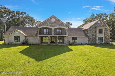 /international/us/589-n-old-canton-road-madison-ms-110109217192/