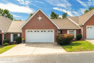 /international/us/125-creekwood-way-seymour-tn-110120720792/