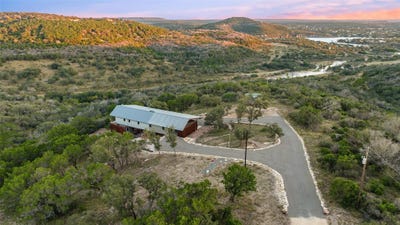 /international/us/2037-wolf-creek-ranch-rd-burnet-tx-110103316177/