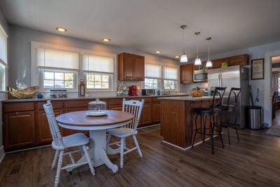 /international/us/618-elm-avenue-south-pittsburg-tn-110108446653/