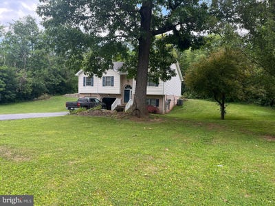 /international/us/65-bentley-drive-inwood-wv-110108627929/
