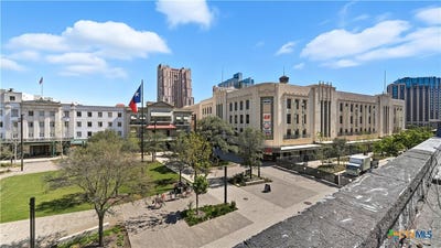 /international/us/222-losoya-san-antonio-tx-110103170697/