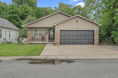 /international/us/480-w-johnson-street-collinsville-il-110107727366/