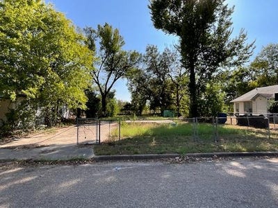 /international/us/1005-w-8th-st-cameron-tx-110103260420/