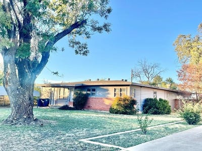 /international/us/306-laurel-drive-winters-tx-110103471633/