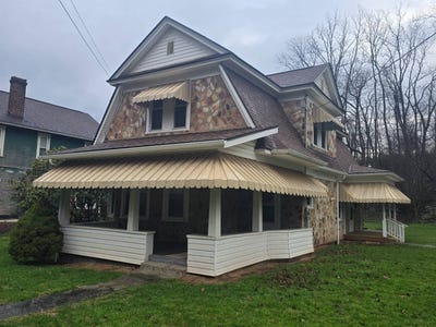 /international/us/206-east-myles-ave-pennsboro-wv-110100724486/