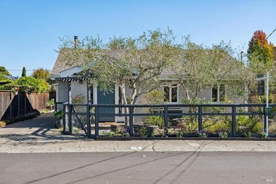 /international/us/16-nelson-mill-valley-ca-110110297166/