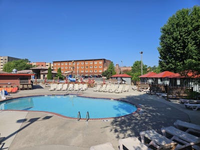 /international/us/2504-river-road-wisconsin-dells-wi-110101309628/