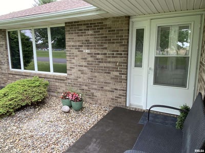/international/us/1547-e-myrtle-street-canton-il-110108498193/